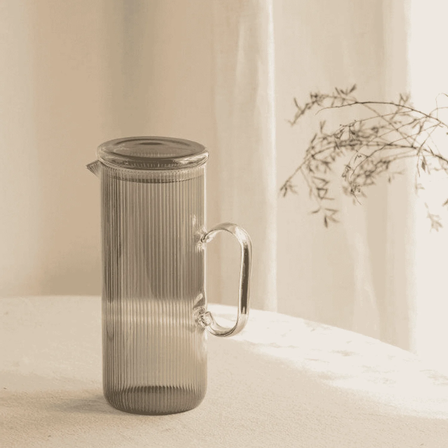 Carafe en verre transparent strié - Image 4